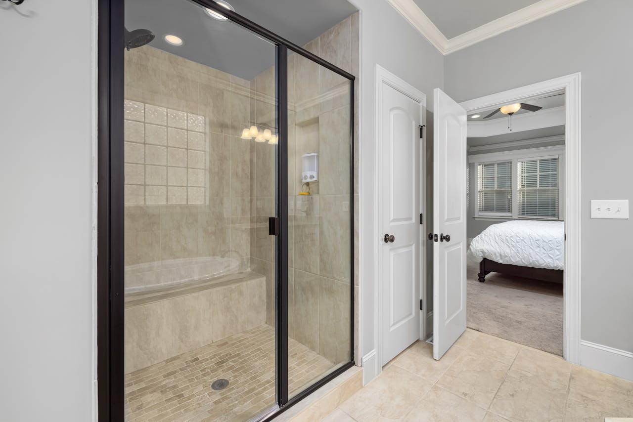 Thinking About Shower Glass Installation? Frameless Shower Door Installation Might Be the Smartest Choice