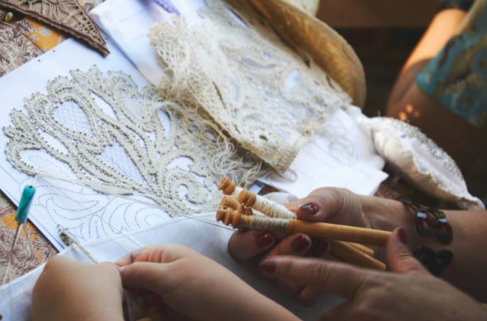 The Role of Advanced Embroidery Technology in Kolkata’s Lace Industry